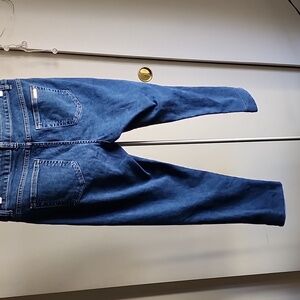 Flash Sale! "Michael Kors" Cropped Skinny Jeans 💙